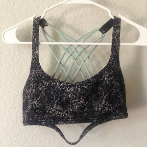 LuluLemon Sports Bra Size 6